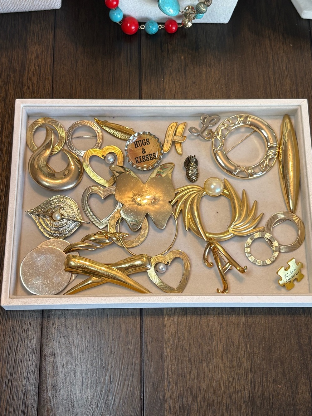Gold Tone Brooch Reseller Lot
